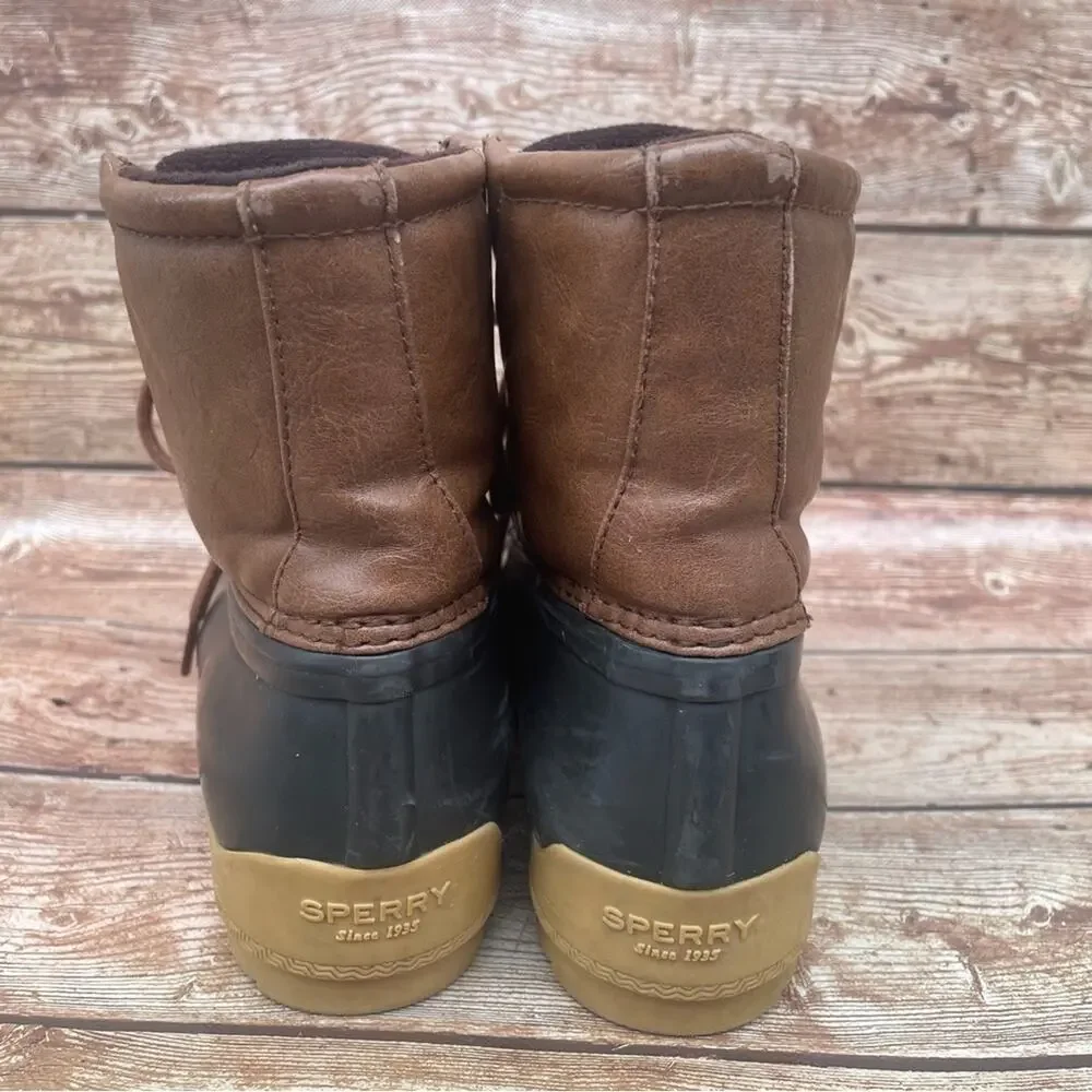 Sperry duck boots size 4M